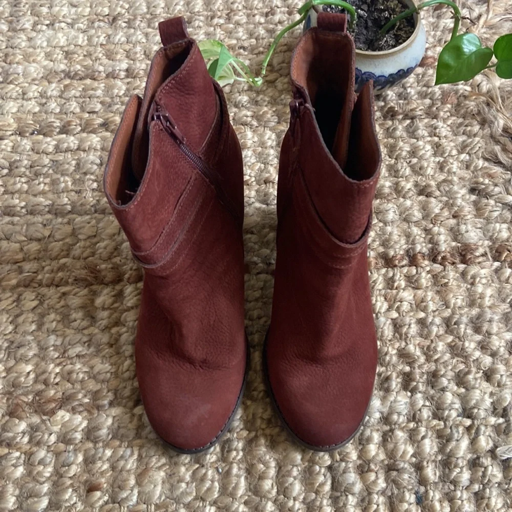 Lucky Brand rusty red suede booties - Picture 3 of 9